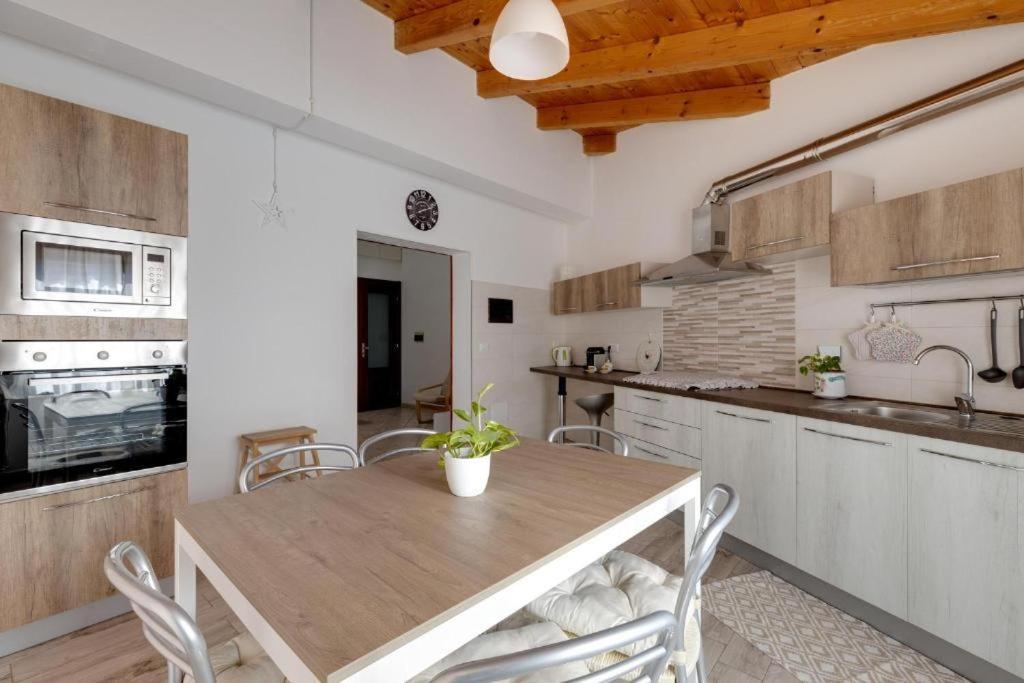 Vila La Casa Delle Zie - Càbras Exteriér fotografie